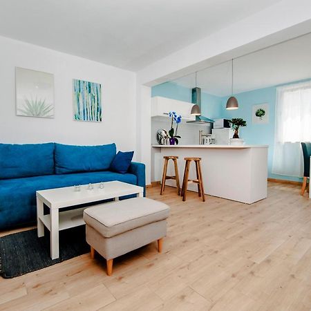 로비니 Little House - Just Few Steps From The City Center 빌라 외부 사진
