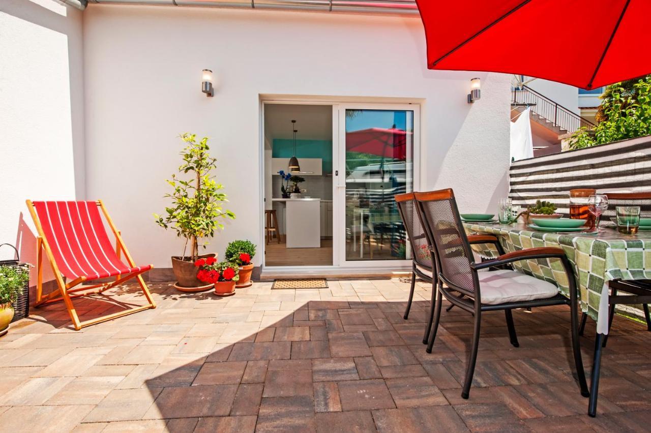 로비니 Little House - Just Few Steps From The City Center 빌라 외부 사진