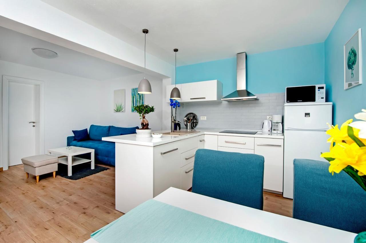 로비니 Little House - Just Few Steps From The City Center 빌라 외부 사진